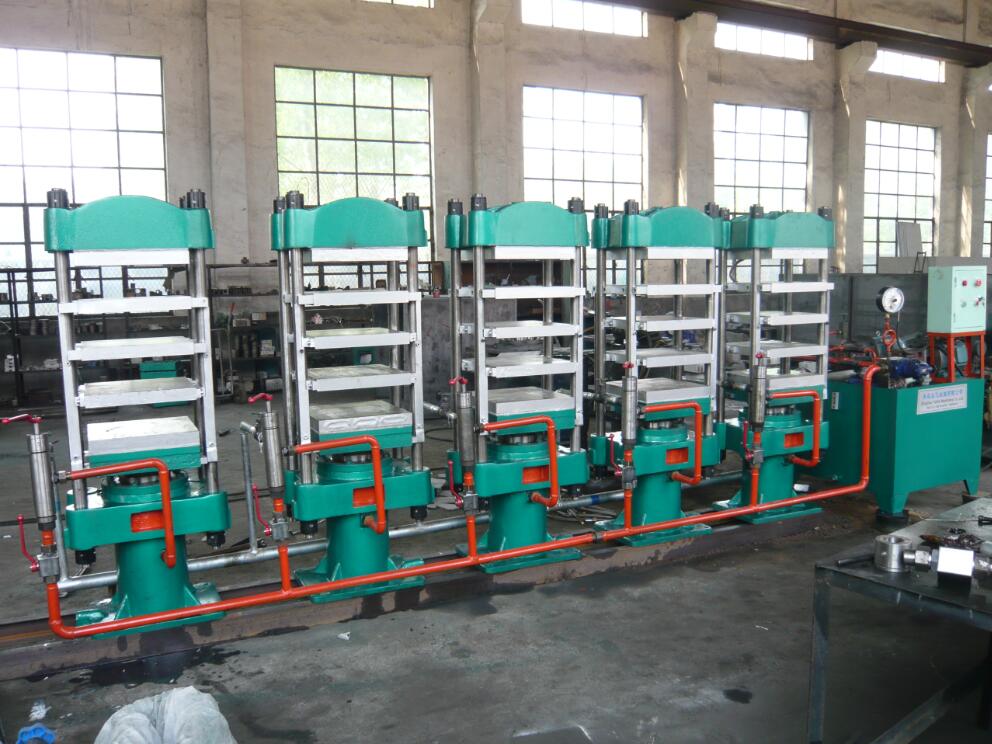 80t多聯(lián)平板硫化機(jī)